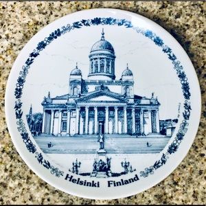Vintage 1965 Helsinki Finland Collectible Plate